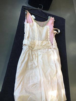 Lot 257 - A Maison Worth couture silver and pink lamé cocktail dress, circa 1926
