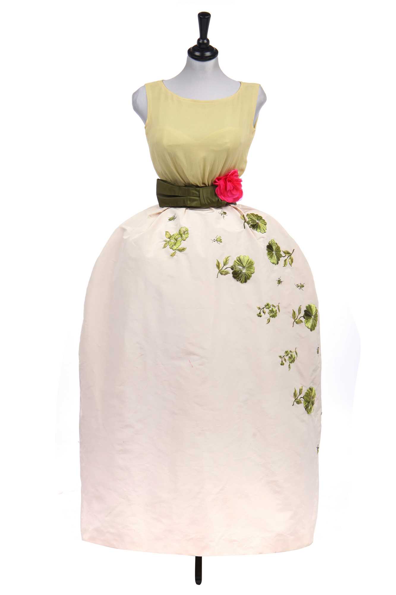 Click for high resolution Lot 422 - Elizabeth Taylor's Christian Dior haute couture Soirée à Rio 'Oscar' dress, Spring-Summer 1961, by Marc Bohan, 'Slim Line' collection
