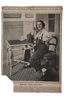 Lot 316 - A Volkstedt porcelain self-portrait by Pavlova, circa 1927