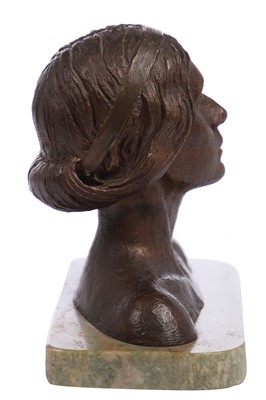 Lot 315 - A David Cornell bronze bust of Anna Pavlova, 1980