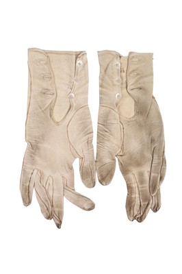 Lot 309 - Anna Pavlova's gloves, 1930