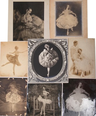 Lot 325 - A group of vintage photographs relating to Pavlova performances, mainly 1920s