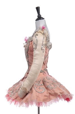 Lot 355 - Margot Fonteyn's Rose Adagio costume from the Sleeping Beauty, Act I, designed by Oliver Messel, early 1960s