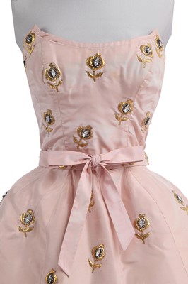 Lot 224 - A fine Cristobal Balenciaga couture ball gown, Autumn-Winter 1955-56