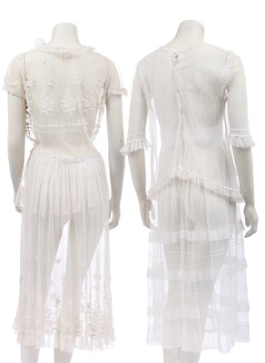 Lot 467 - Five white summer dresses, mainly circa 1920