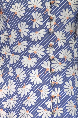 Lot 284 - An Ossie Clark for Radley dress with daisy print by Celia Birtwell, 1970s