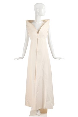 Lot 107 - An Alexander McQueen off-white silk faille mantle, Spring-Summer 2005