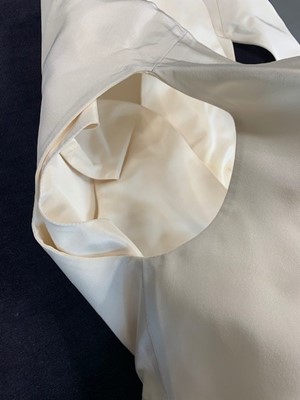 Lot 107 - An Alexander McQueen off-white silk faille mantle, Spring-Summer 2005