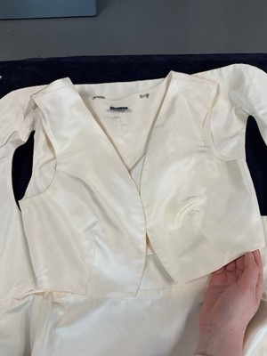 Lot 107 - An Alexander McQueen off-white silk faille mantle, Spring-Summer 2005
