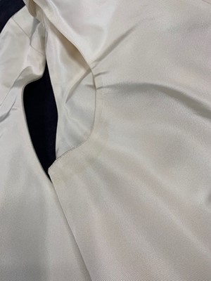 Lot 107 - An Alexander McQueen off-white silk faille mantle, Spring-Summer 2005