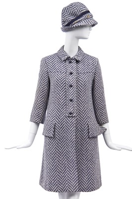 Lot 384 - A Jacques Heim navy and white check tweed ensemble, circa 1958