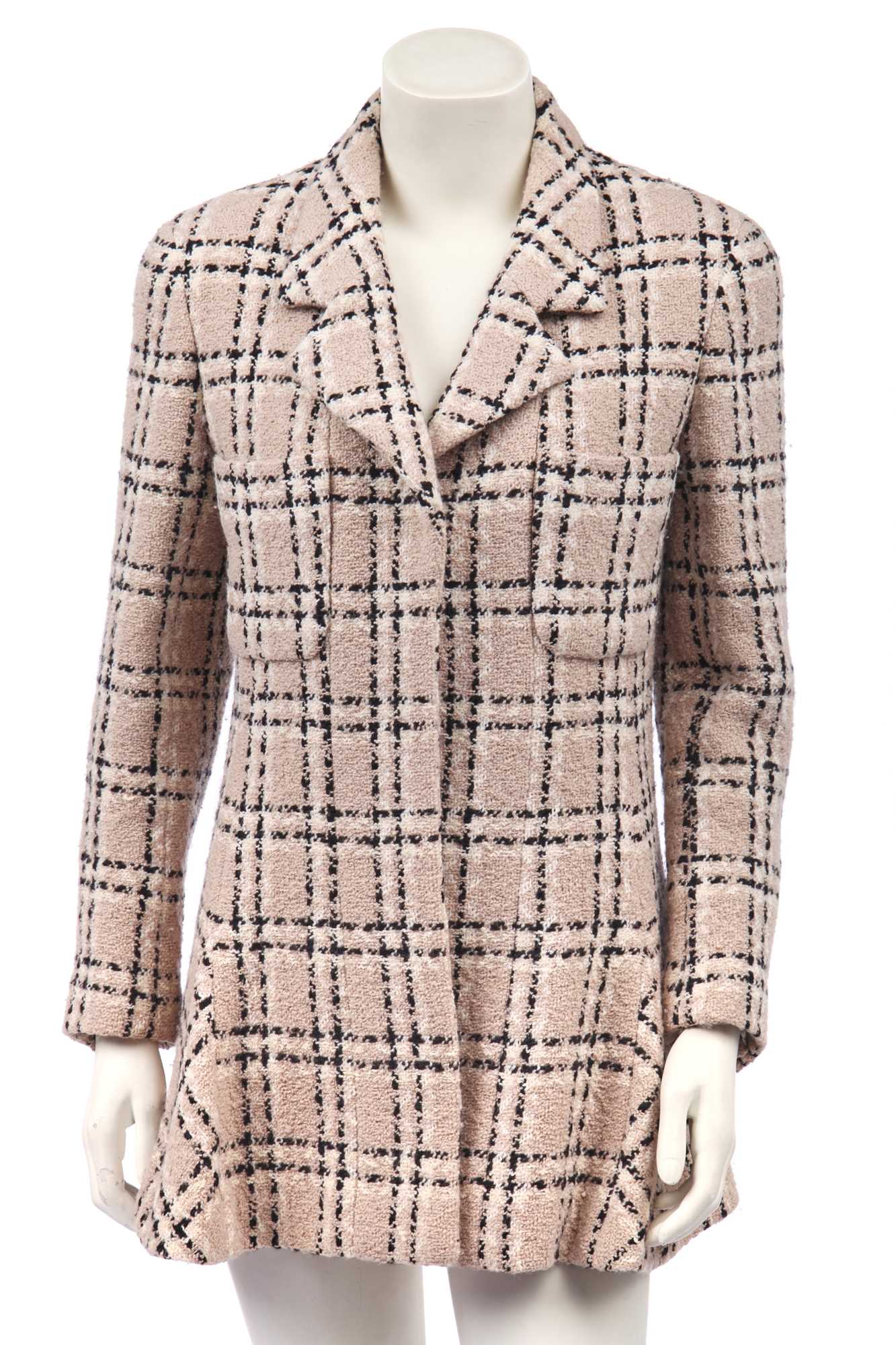 Lot 20 - A Chanel checked bouclé tweed jacket, 1990s