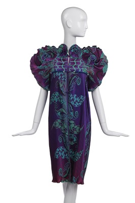 Lot 414 - A Zandra Rhodes pleated satin jacket, 'African' collection, Spring-Summer 1981