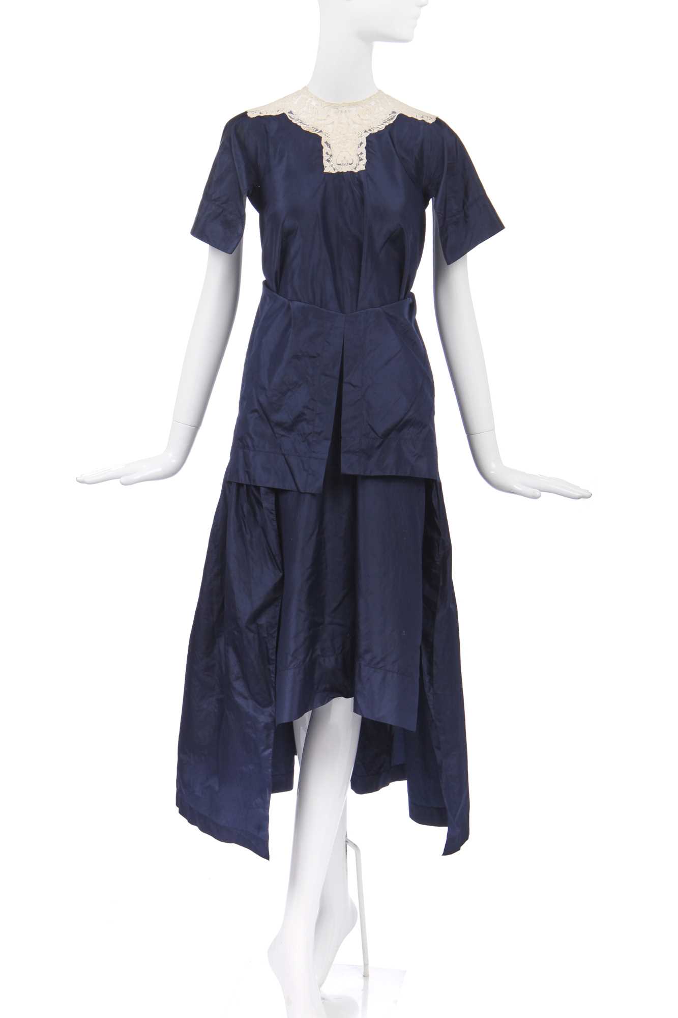 Click for high resolution Lot 23 - A rare Vivienne Westwood showpiece dress, 'Hypnos' Spring-Summer 1984