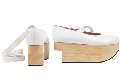 Lot 24 - A Vivienne Westwood giant polka-dot ensemble, 'Mini-Crini', Spring-Summer, 1986