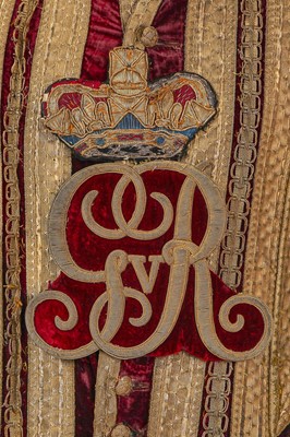 Lot 209 - A  Royal state livery for a musician, for the reign of King George V, 1910-1936