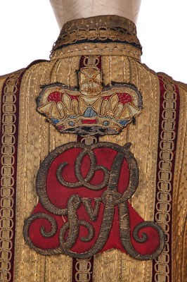 Lot 209 - A  Royal state livery for a musician, for the reign of King George V, 1910-1936