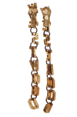 Lot 452 - A Vivienne Westwood choker and long clip-on earrings, 'Always on Camera' collection, autumn-winter 1992-93