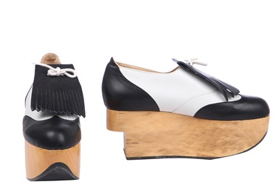 Lot 29 - A Vivienne Westwood shot-velvet micro Mini-Crini ensemble worn by Lila Moss, 'Harris Tweed' collection, Autumn-Winter, 1987-88