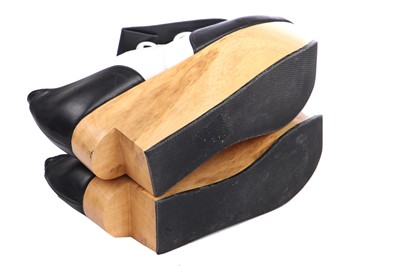 Lot 29 - A Vivienne Westwood shot-velvet micro Mini-Crini ensemble worn by Lila Moss, 'Harris Tweed' collection, Autumn-Winter, 1987-88