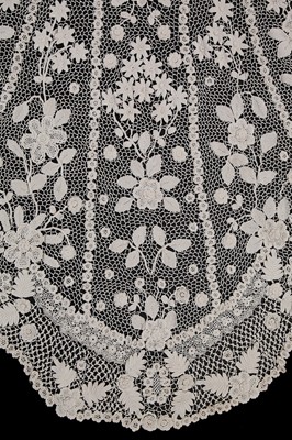 Lot 217 - An Irish crochet coat, 1910s