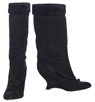 Lot 478 - A pair of Tom Ford for Yves Saint Laurent quilted black suede boots, Autumn-Winter 2004-05