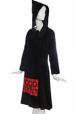 Lot 201 - An early Comme des Garçons black velvet hooded dress, 'Red is Black' collection, Autumn-Winter 1988-89