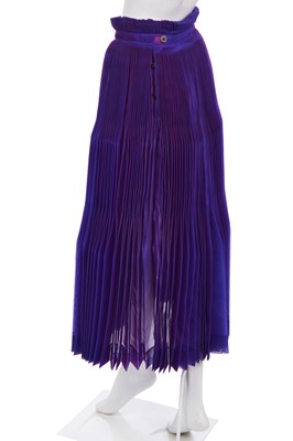 Lot 530 - An Issey Miyake 'Body Pleats' ensemble, Autumn-Winter 1990