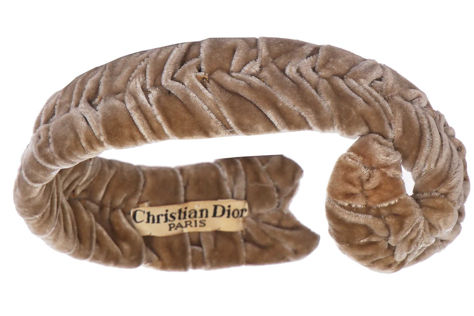Lot 254 A Christian Dior grey velvet headband, circa