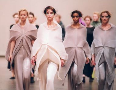 Lot 536 - A rare Issey Miyake pleated silver polyester ensemble, Autumn-Winter 1999