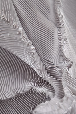 Lot 536 - A rare Issey Miyake pleated silver polyester ensemble, Autumn-Winter 1999