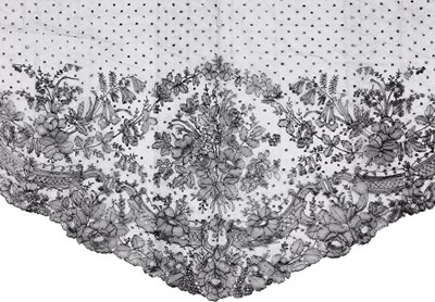 Lot 549 - Chantilly lace, 1860s and later