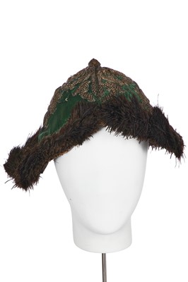 Lot 432 - An unusual gentleman's green satin undress hat, possibly Russian, early 18th century