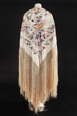 Lot 417 - An embroidered ivory silk shawl, Cantonese for the European market, 1920s