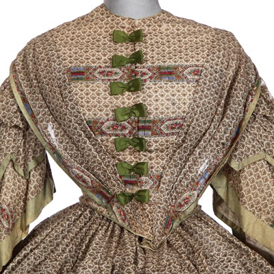 Lot 482 - A printed wool mousseline gown, circa 1855