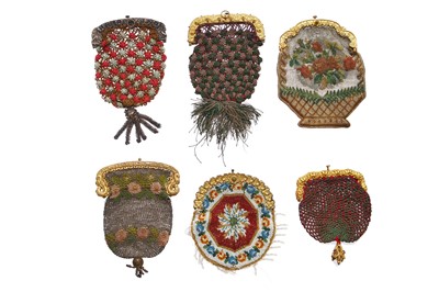 Lot 67 - A good group of reticules, sovereign and miser's purses, mainly 1810-1850s