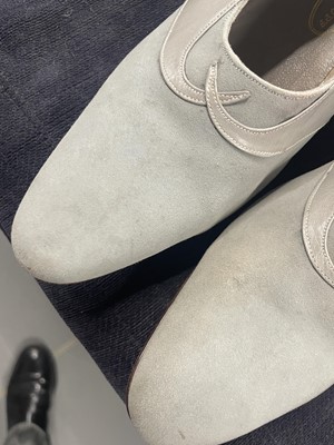 Lot 416 - A pair of Harvey Nichols floral lamé shoes, circa 1924