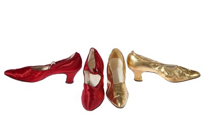 Lot 416 - A pair of Harvey Nichols floral lamé shoes, circa 1924