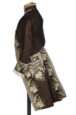 Lot 69 - A gentleman's finely embroidered frock coat, 1790-1800