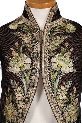 Lot 69 - A gentleman's finely embroidered frock coat, 1790-1800