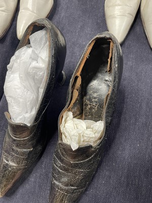 Lot 466 - Nine pairs of shoes/boots, 1890s-early 1920s