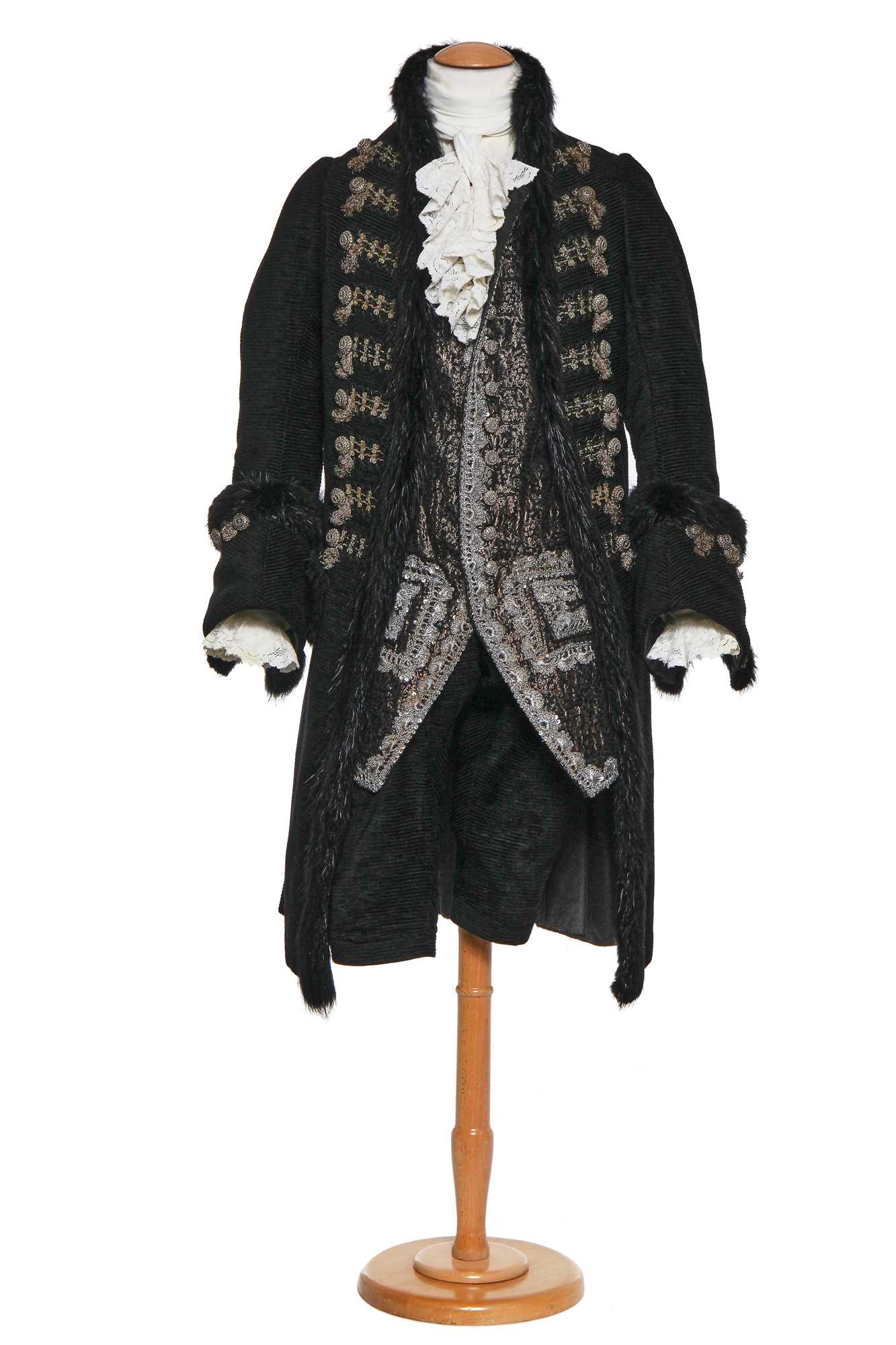Lot 8 - Ralph Fiennes' costume for the Duke of Devonshire in the film 'The Duchess', 2008