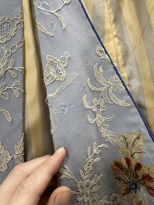 Lot 17 - Scarlett Johansson's costume as Olivia Wenscombe in the film 'The Prestige', 2006