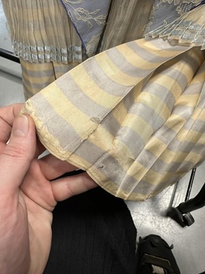 Lot 17 - Scarlett Johansson's costume as Olivia Wenscombe in the film 'The Prestige', 2006