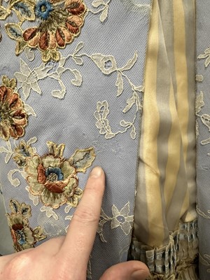 Lot 17 - Scarlett Johansson's costume as Olivia Wenscombe in the film 'The Prestige', 2006