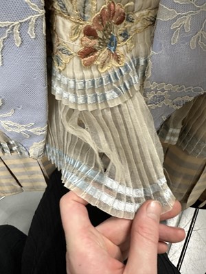 Lot 17 - Scarlett Johansson's costume as Olivia Wenscombe in the film 'The Prestige', 2006