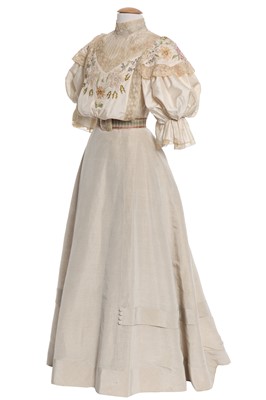 Lot 27 - Helena Bonham Carter's costume as Lucy Honeychurch in the film 'A Room With A View', 1985