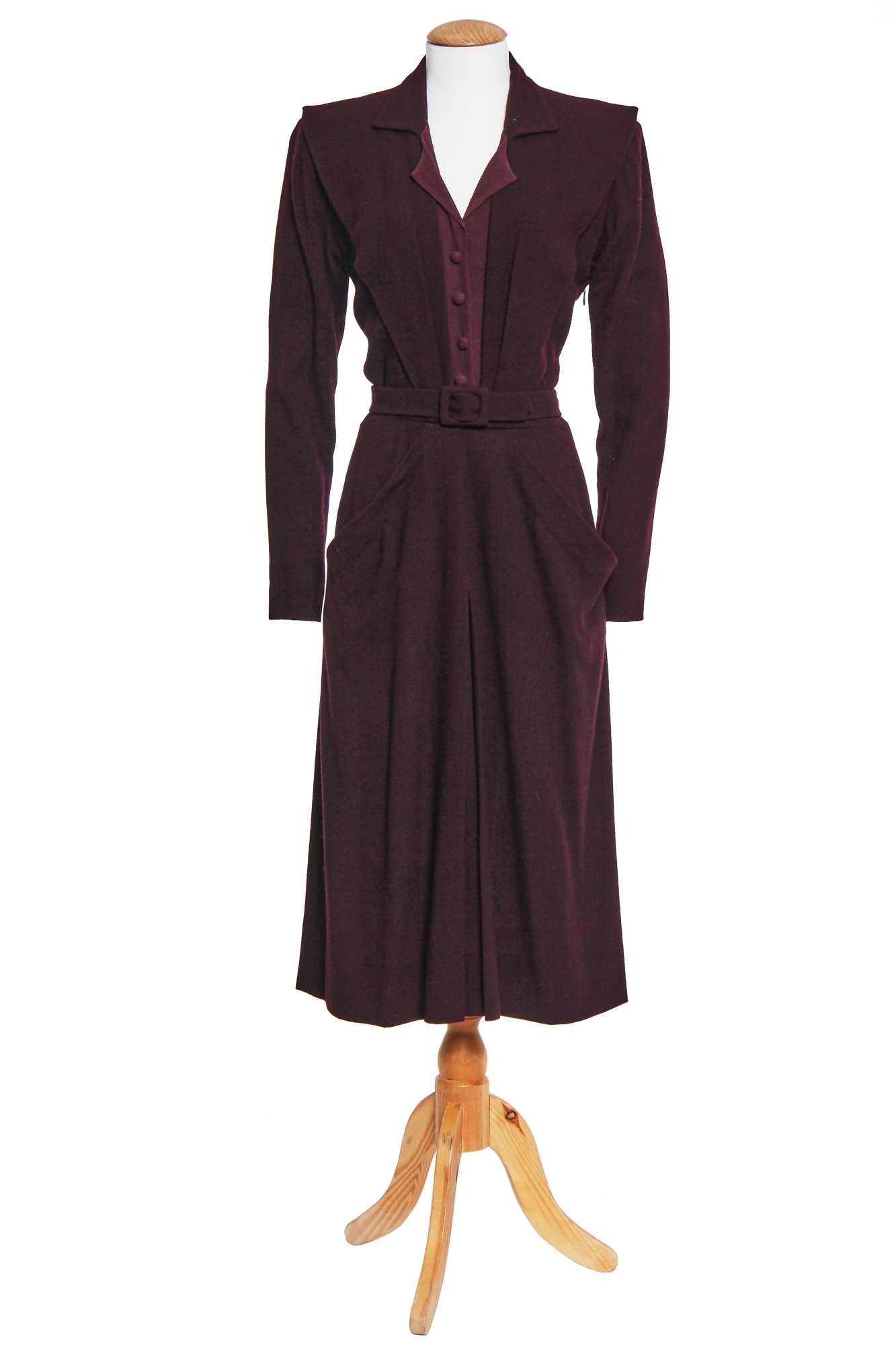 Click for high resolution Lot 58 - Nicole Kidman's costume as Grace Stewart in the film 'The Others', 2001