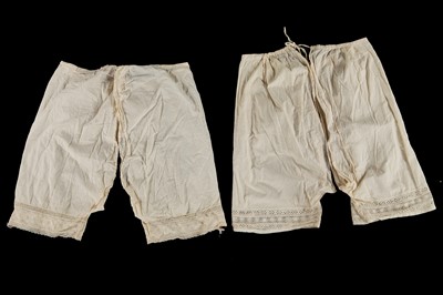 Lot 526 - A large group of white cotton lingerie, lace and others, mid 19th-early 20th century