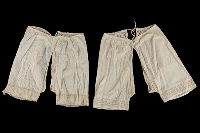 Lot 526 - A large group of white cotton lingerie, lace and others, mid 19th-early 20th century